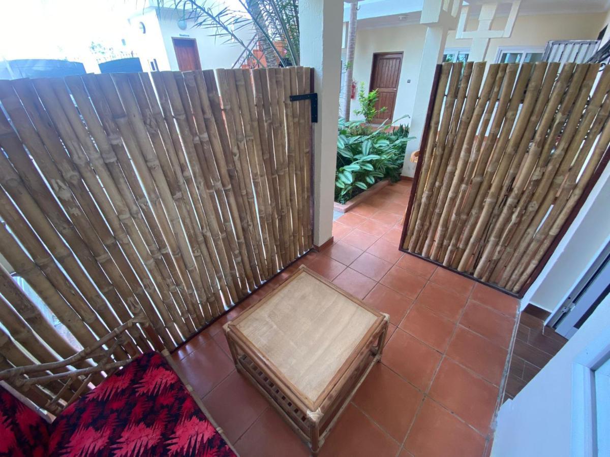 L'Oasis Guesthouse Cotonou Exterior foto